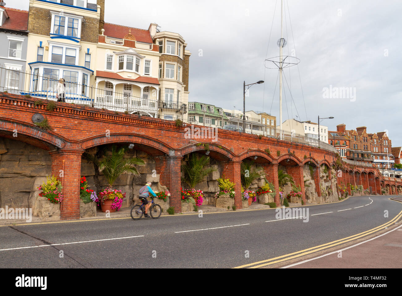 Vue le long Royal Parade à Ramsgate, Kent, UK. Banque D'Images