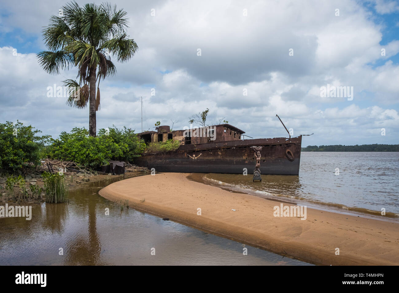 Maroni River près de Saint-Laurent, Guyana, Guyane, France Banque D'Images