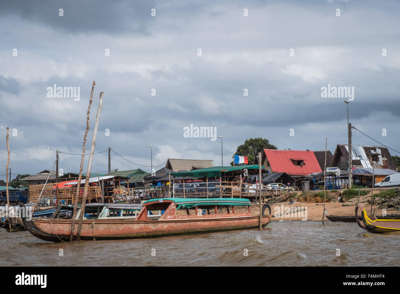 Maroni River près de Saint-Laurent, Guyana, Guyane, France Banque D'Images