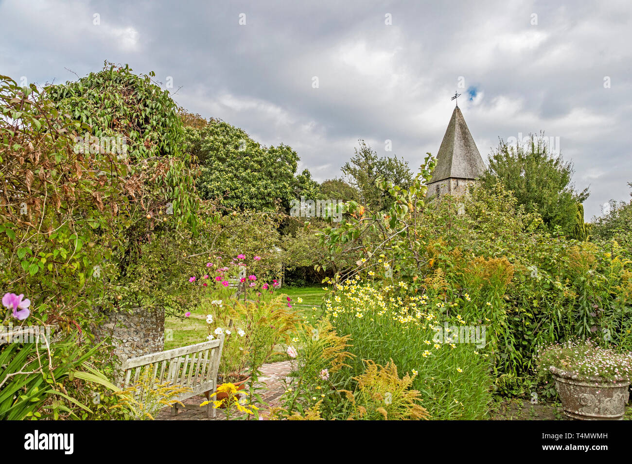 Jardin à Monk's House, la maison de Virginia et Leonard Woolf à Rodmell, Sussex Banque D'Images