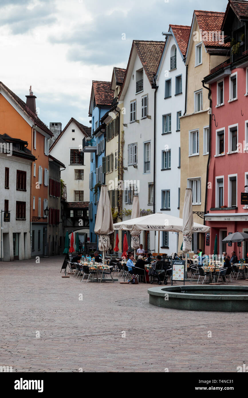 La partie de la vieille ville de Coire, avec ses bâtiments historiques, rue, et, maintenant, les coffeeshops. Banque D'Images