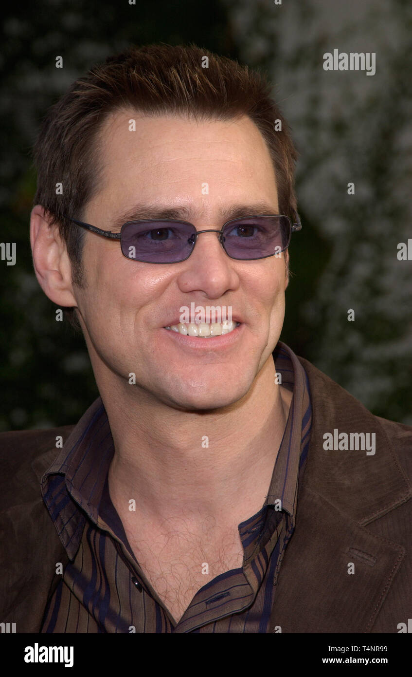 LOS ANGELES, CA. 12 décembre 2004 : l'acteur Jim Carrey lors de la première mondiale, à Hollywood, de son nouveau film Lemony Snicket's A Series of Unfortunate Events. Banque D'Images