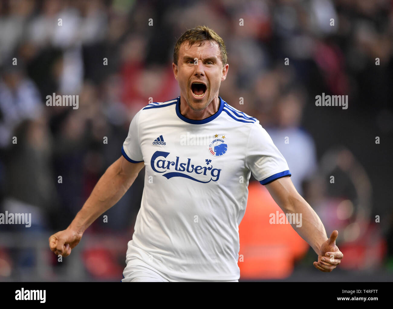 Copenhague, Danemark. 18 avr, 2019. Andreas Bjelland, score de 1-0 FC Copenhague et célébrer au cours de la Superleague match de football entre le FC Copenhague et le FC Midtjylland en Telia Parken, à Copenhague, Danemark. Credit : Lars Moeller/ZUMA/Alamy Fil Live News Banque D'Images