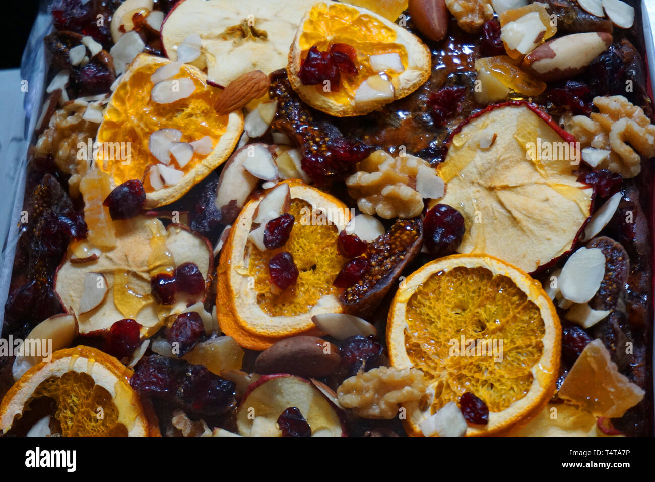 Delicieux Gateau Aux Fruits Secs Avec Apple Orange Cuit Plum Tranche Sur Top Traditionnel De Noel Foo Dessert Sucre Gateau Maison Belle Decoration Food Photo Stock Alamy