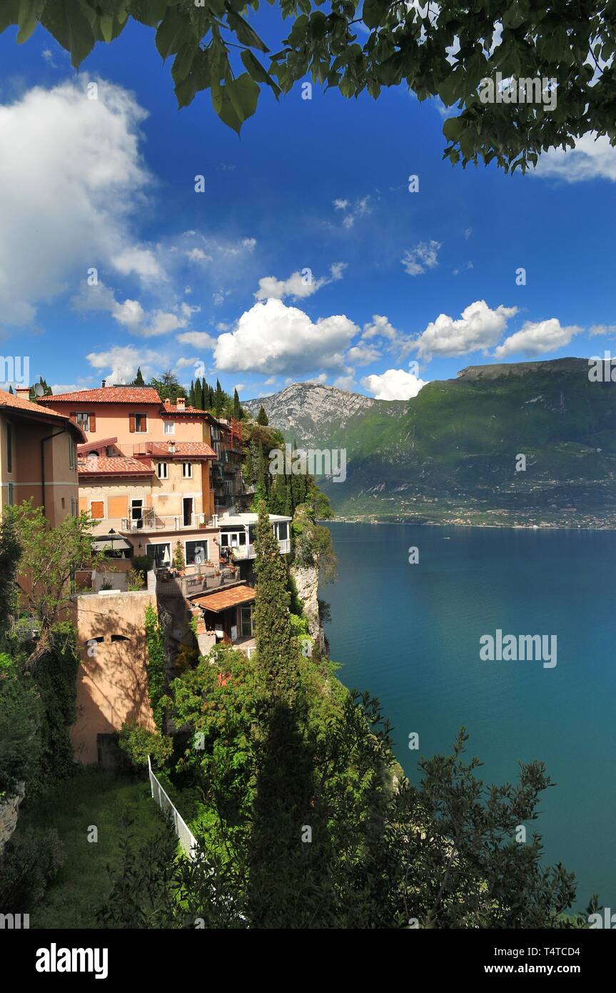Pieve Tremosine, Lac de Garde, Lombardie, Italie, Europe Banque D'Images