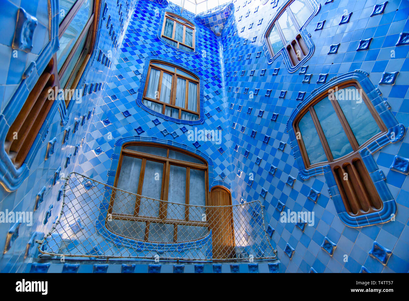 Intérieur de la Casa Batlló, un bâtiment conçu par Gaudi, à Barcelone, Espagne Banque D'Images
