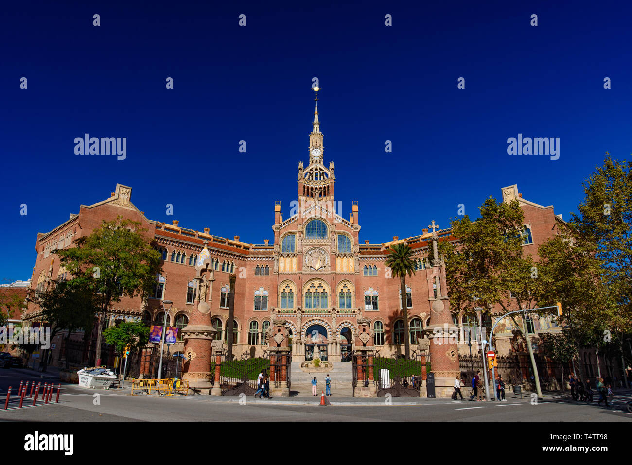Hôpital de la Sainte Croix et Saint Paul (hôpital de la Santa Creu i Sant Pau) par Domènech, Site du patrimoine mondial de l'UNESCO à Barcelone, Espagne Banque D'Images