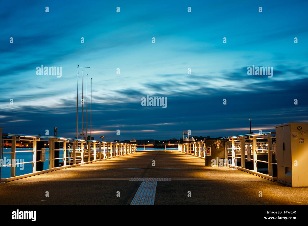 Blaue Stunde Reventloubrücke Kiel / blue hour reventlou kiel pont Banque D'Images