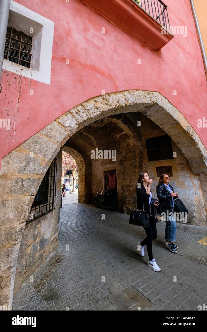 Porta de l'Almodí, Arco de la Gabella de la Sal, calle de Mar, Palma, Majorque, îles Baléares, Espagne. Banque D'Images