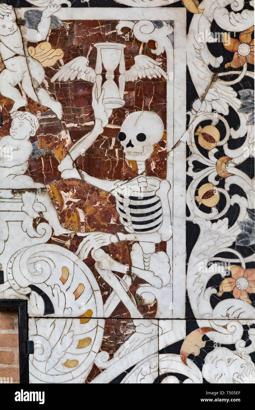 Fontanellato, Labirinto della Masone, Collezione di Franco Maria Ricci : Commesso di pietre dure raffigurante la Morte (particolare). [ENG] Fontanella Banque D'Images