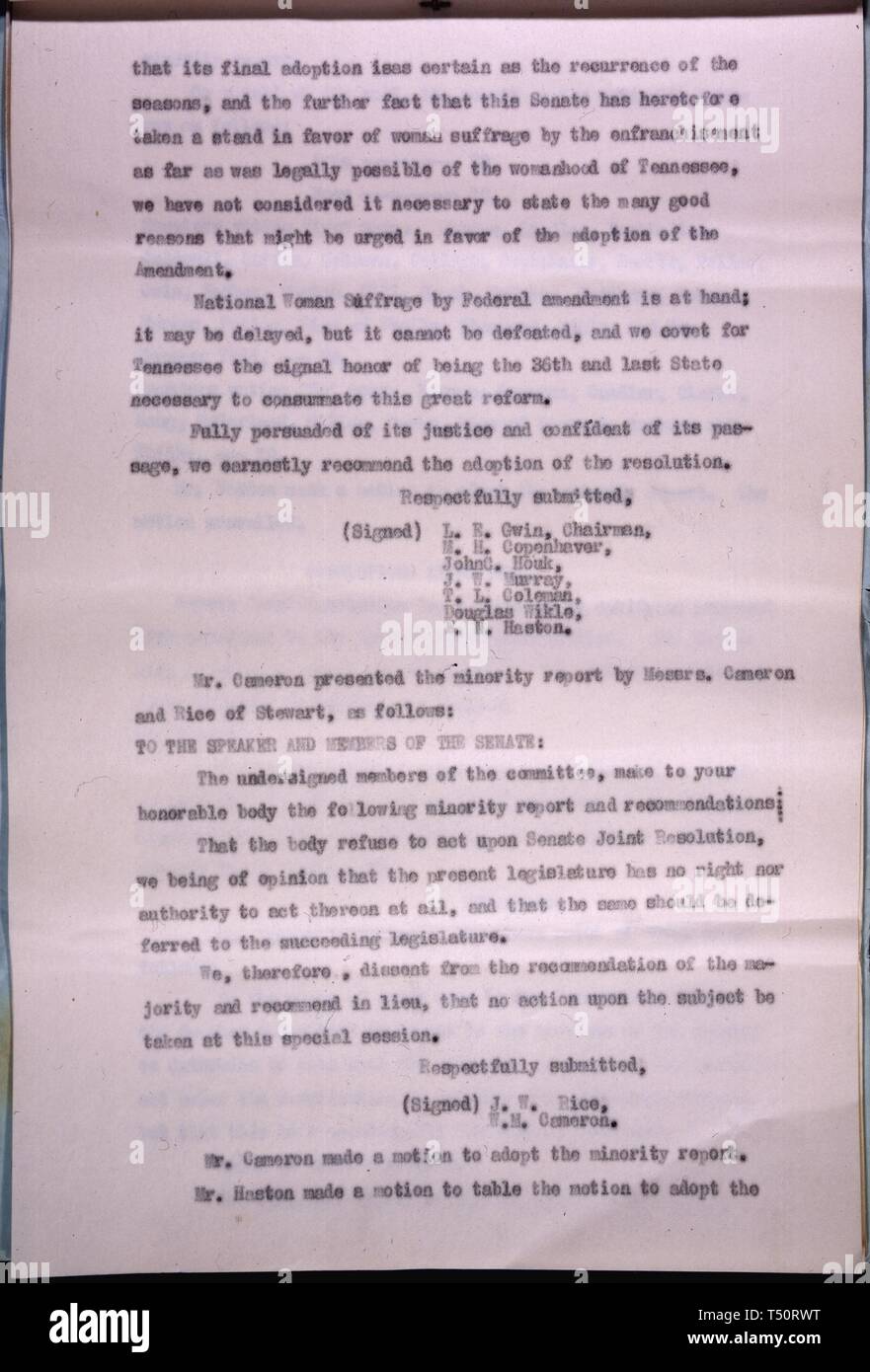 La page 7 du certificat de ratification du 19e amendement à la Constitution, ainsi que la résolution et la transcription des journaux des deux chambres de l'Assemblée générale de l'État de New York, 1920. L'image de courtoisie des Archives nationales. () Banque D'Images