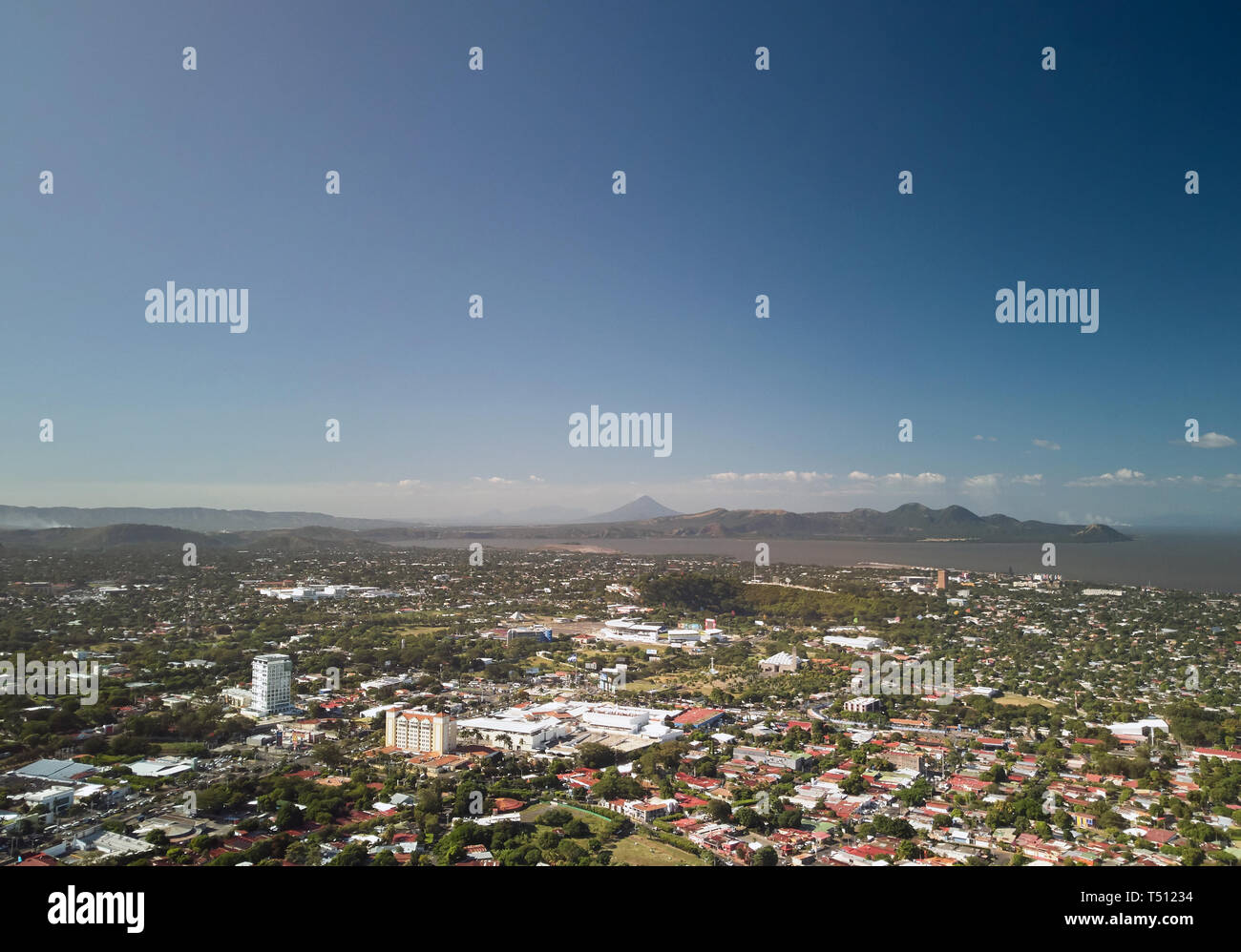 Belle journée ensoleillée à Managua vue aérienne drone Banque D'Images