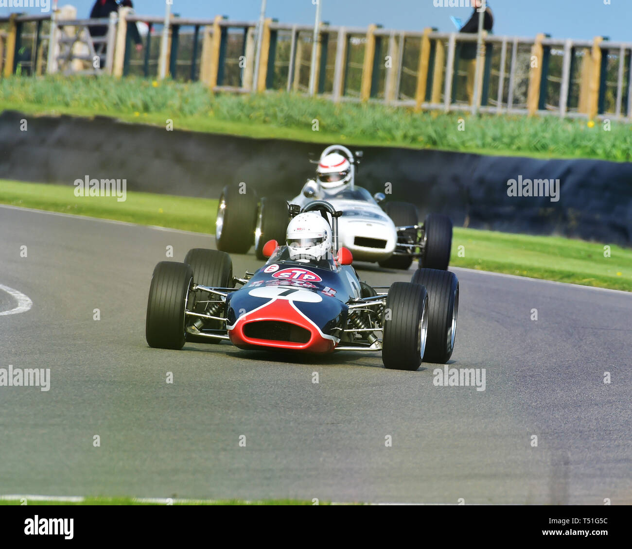 Steve Jones, Brabham BT28, Ford Derek Bell Cup, 1 Litre la Formule 3 voitures, 1964 à 1970, 77e réunion des membres, Goodwood, West Sussex, Angleterre, avril 2019 Banque D'Images