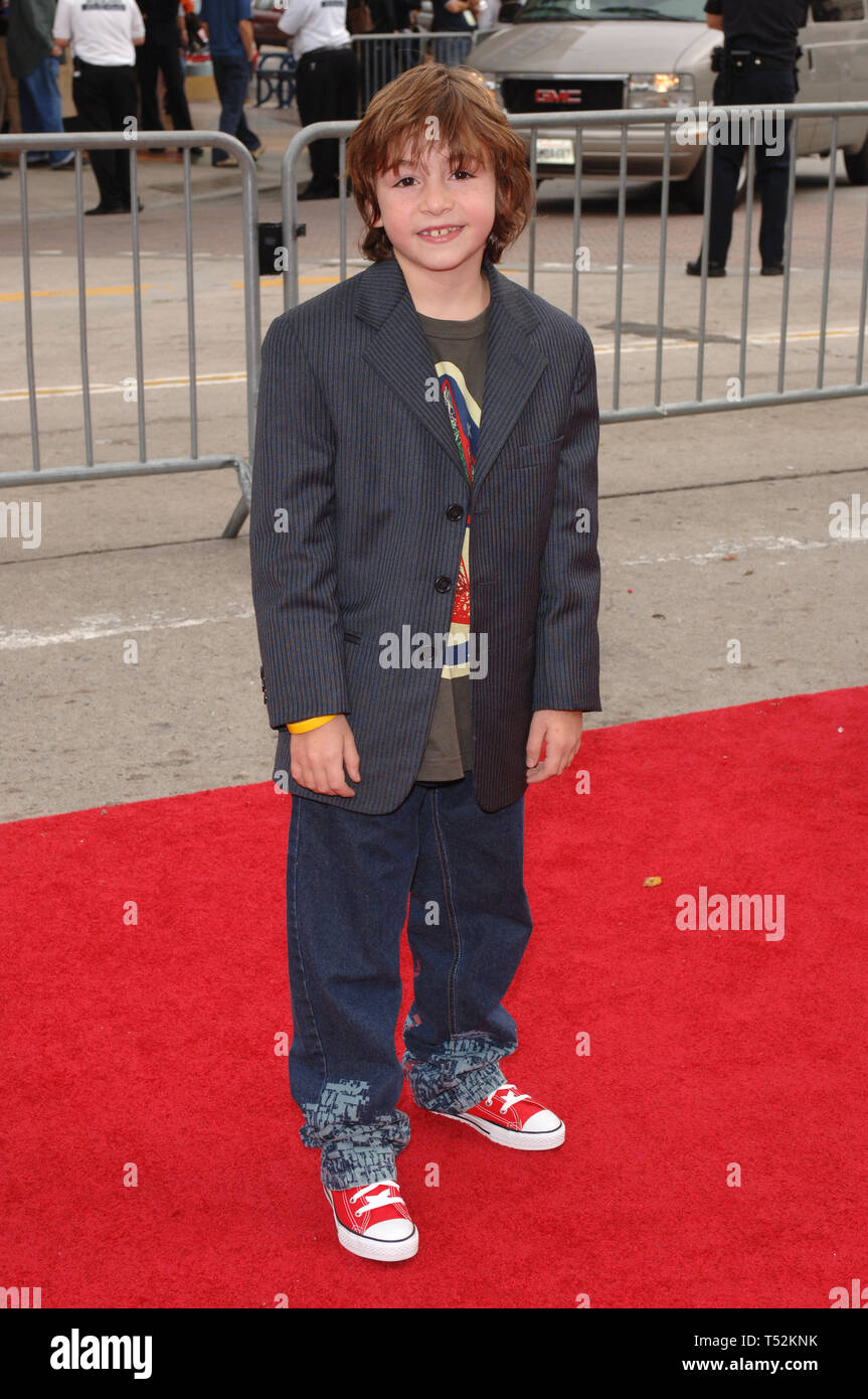 LOS ANGELES, CA. 06 novembre 2005 : l'Acteur JONAH BOBO au Los Angeles première de son nouveau film Zathura. © 2005 Paul Smith / Featureflash Banque D'Images