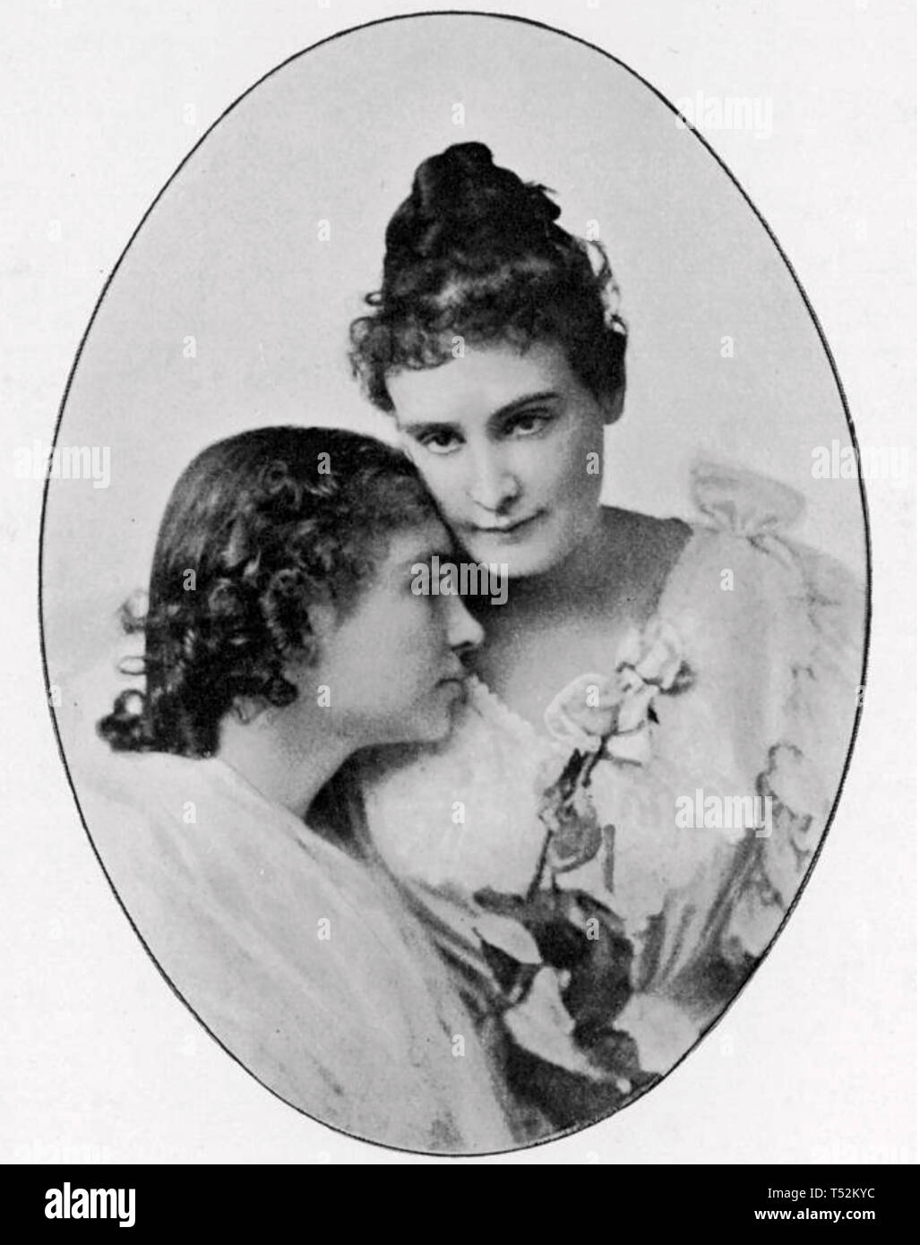 HELEN KELLER (1880-1968) American sourdes-aveugles auteur avec son aide tout au long de la vie Anne Sullivan Banque D'Images