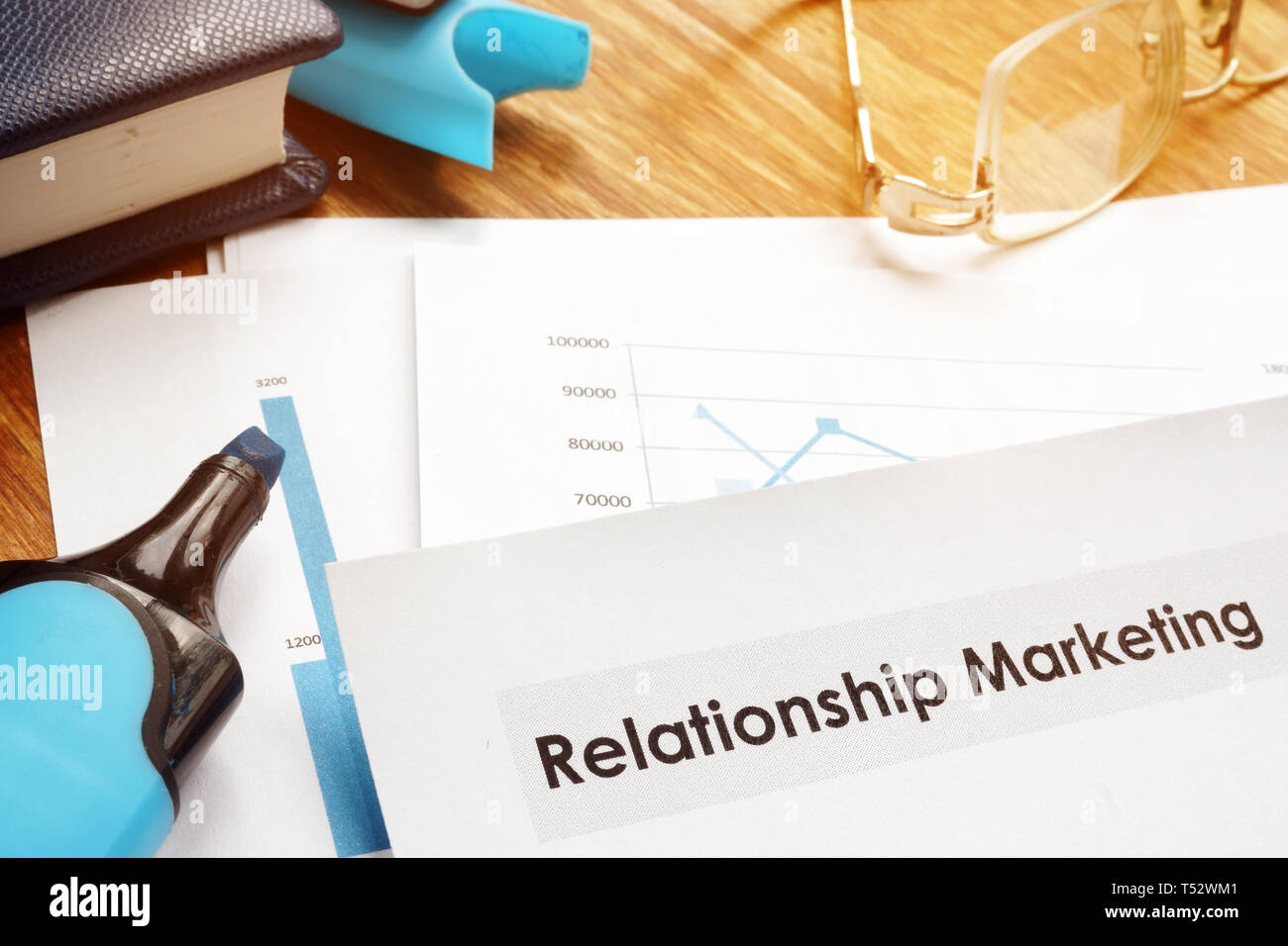 Rapport de marketing relationnel et notes. Banque D'Images