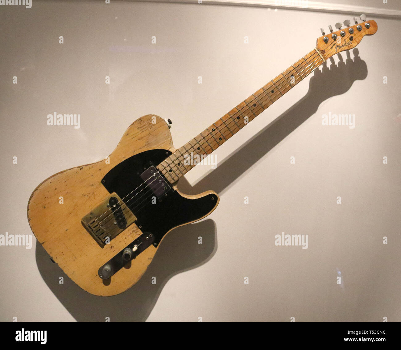 Avril 19 New York City New York Etats Unis Les Icawber Guitare Electrique Telecaster Administre