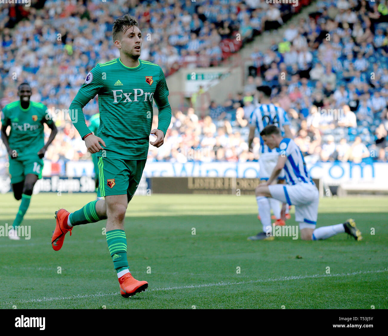 Gerard Deulofeu du Watford célèbre après qu'il marque son deuxième but de côtés pendant le premier match de championnat à la John Smith's Stadium, Huddersfield. Banque D'Images