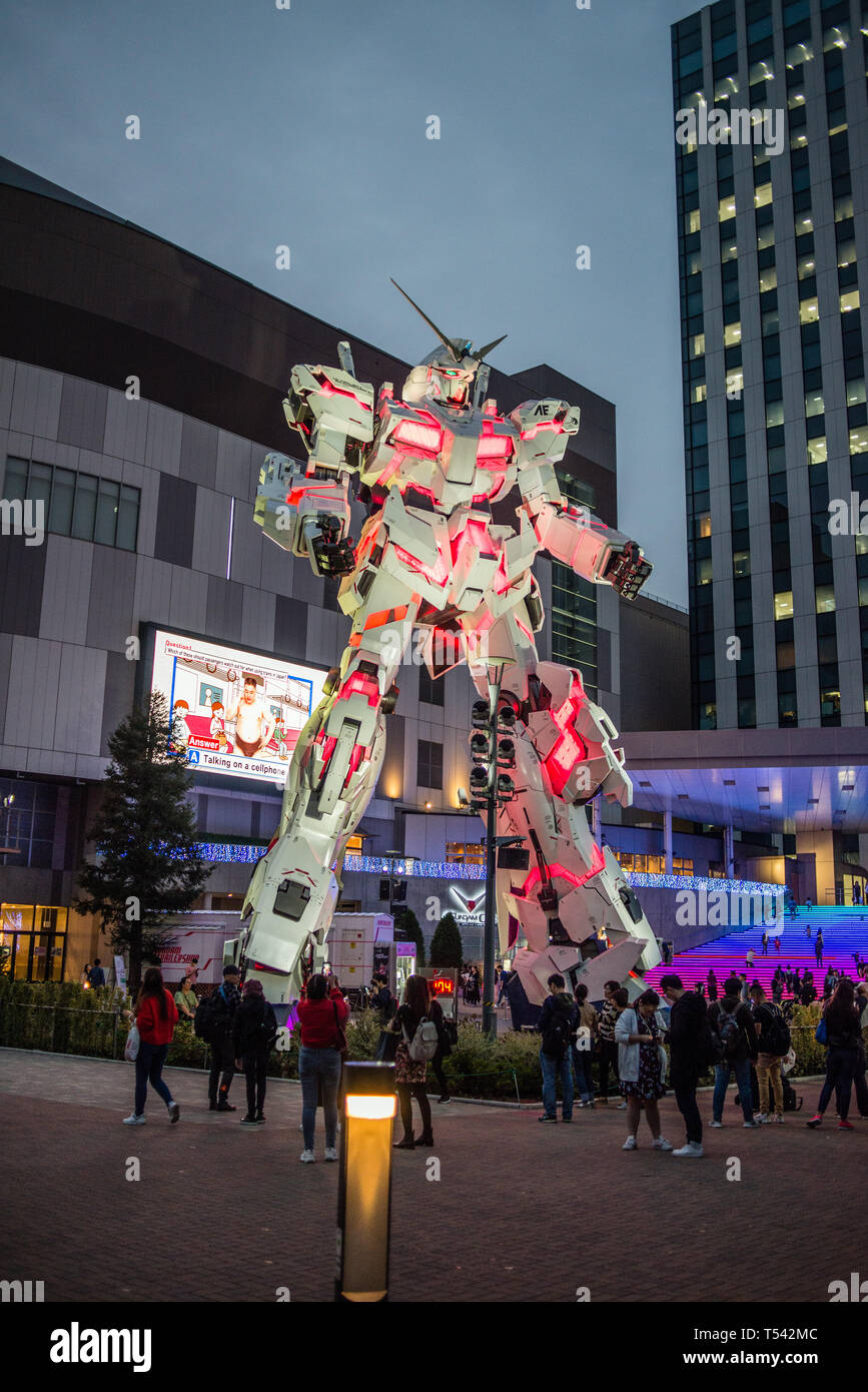 Statue géante de Unicorn Gundam à Odaiba, Tokyo, Japon Banque D'Images