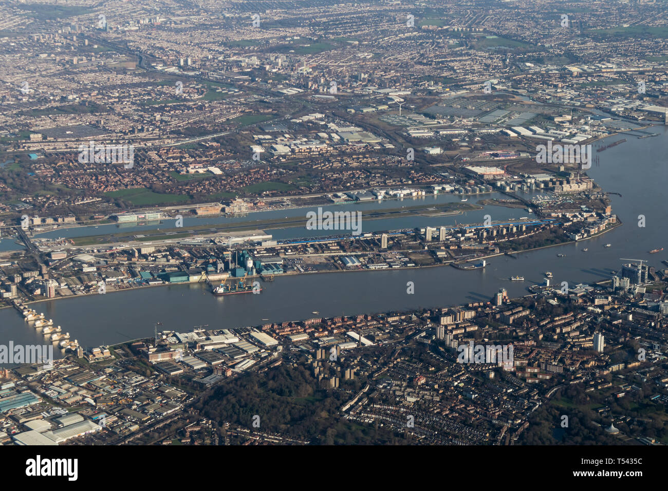 Vue aérienne de l'aéroport de London City depuis le sud Banque D'Images