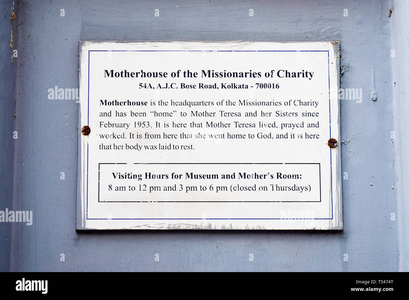 Kolkata (Calcutta) / INDE - 10 Avril 2019 : mère Teresa Maison Mère des Missionnaires de la charité et de l'Administration centrale du Musée Sign Banque D'Images