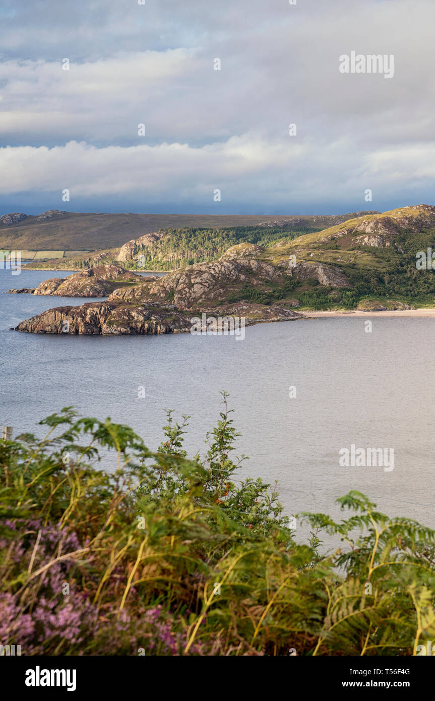 Gruinard Bay le long de la côte nord 500 route touristique près de laide à Wester Ross, Ecosse Banque D'Images