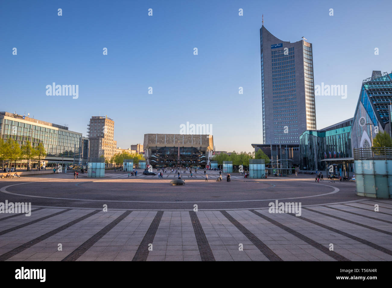 Un carré moderne à Leipzig Allemagne Banque D'Images