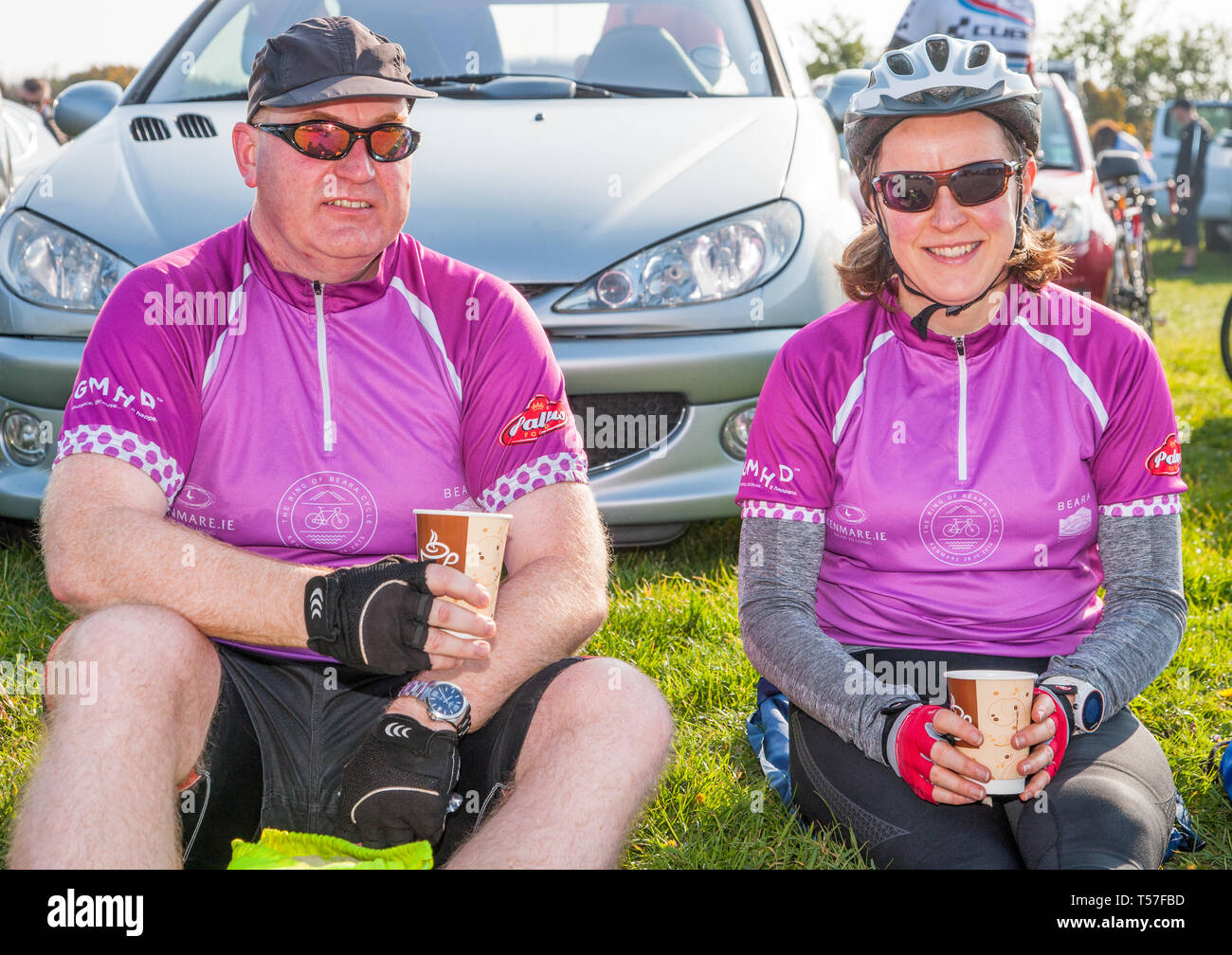 Crosshaven, comté de Cork, Irlande. 22 avril, 2019. /Michael Carrington, la ville de Cork et Mary Gurrie, Dublin sur la ligne de départ du Fort Fort 2 Cycle de bienfaisance au Camden Fort Meagher Crosshaven Co. Cork. Le cycle est d'aider à recueillir des fonds pour la fondation de l'hôpital de l'Université miséricorde, quatre la ville de Cork et le comté de Lions Clubs, et Camden Fort Meagher Restauration. Crédit : David Creedon/Alamy Live News Banque D'Images