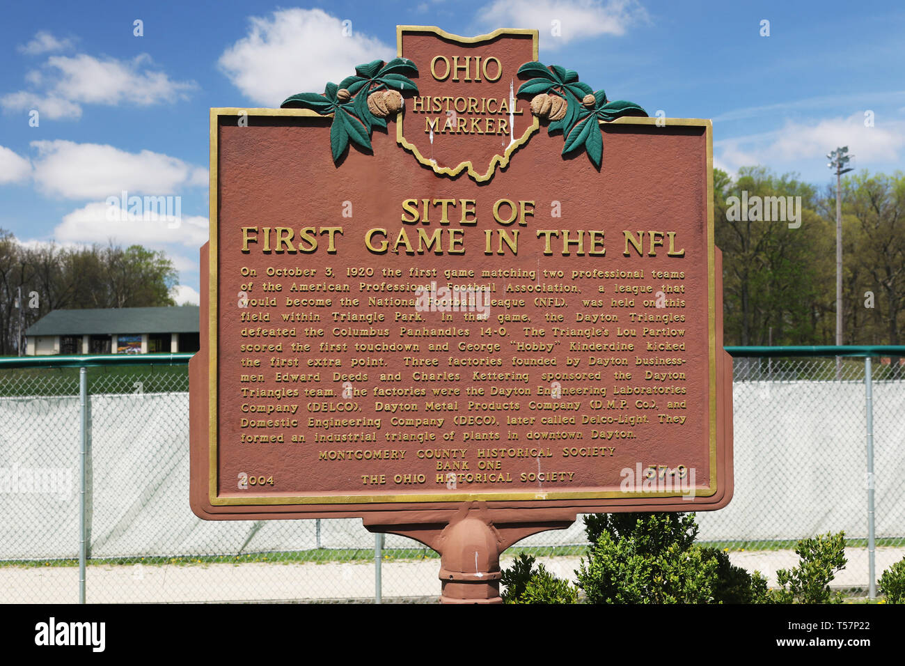 Repère Historique de l'Ohio : site du premier match dans la NFL. Le site de la première partie de football NFL est maintenant le terrain de baseball Howell en Triangle Park, Banque D'Images
