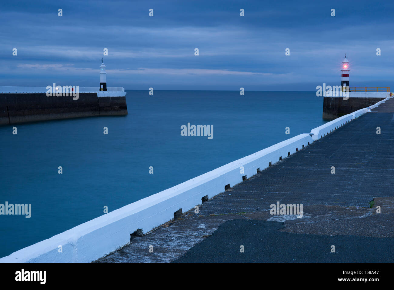 Entrée au port de Ramsey, île de Man, RoyaumeUni Photo Stock Alamy