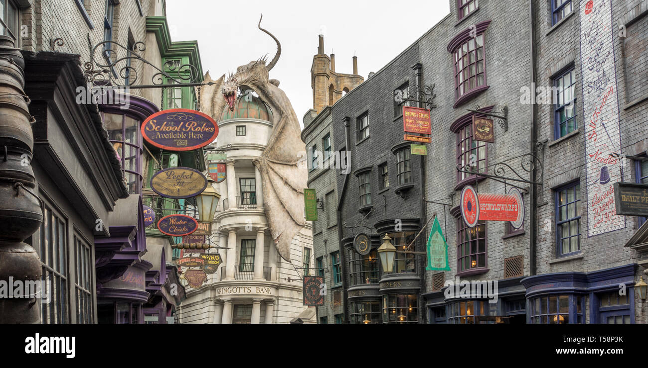 Le chemin de traverse dans Harry Potter Land, parc à thème Universal Studios, Orlando, Floride Banque D'Images