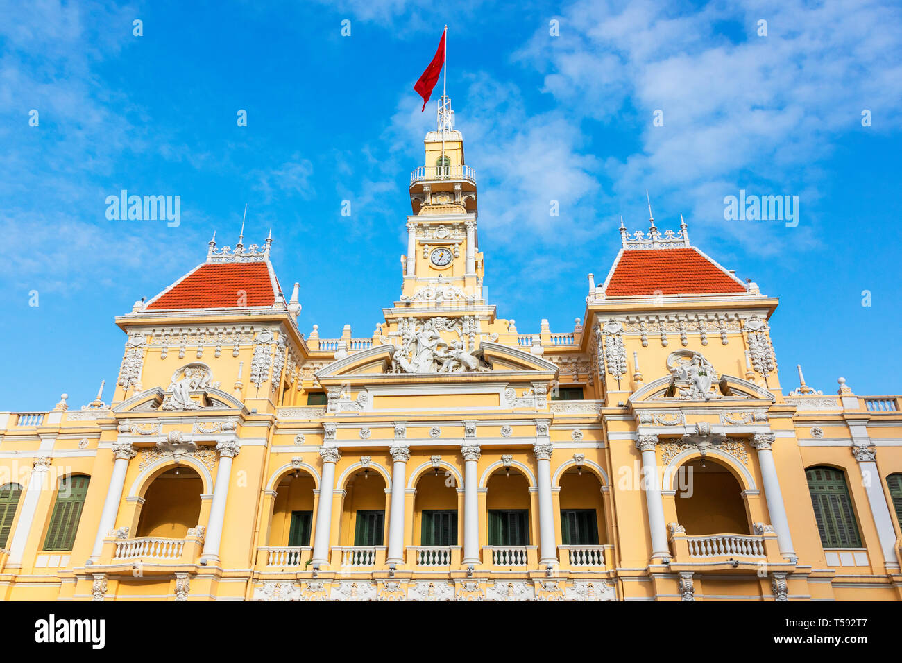 Hotel de Ville, (1901 - 1908) un français néo-baroque architecture bâtiment à l'extrémité nord du Boulevard Nguyen Hue Ho Chi Minh City, Vietnam Banque D'Images