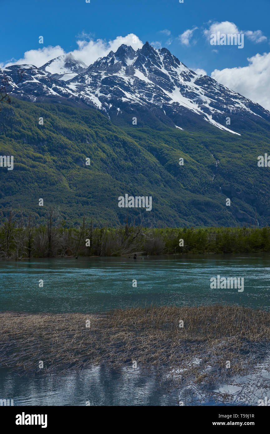 Paysage le long de la Carretera Austral au-dessus de Rio Ibanez en Patagonie, Chili Banque D'Images