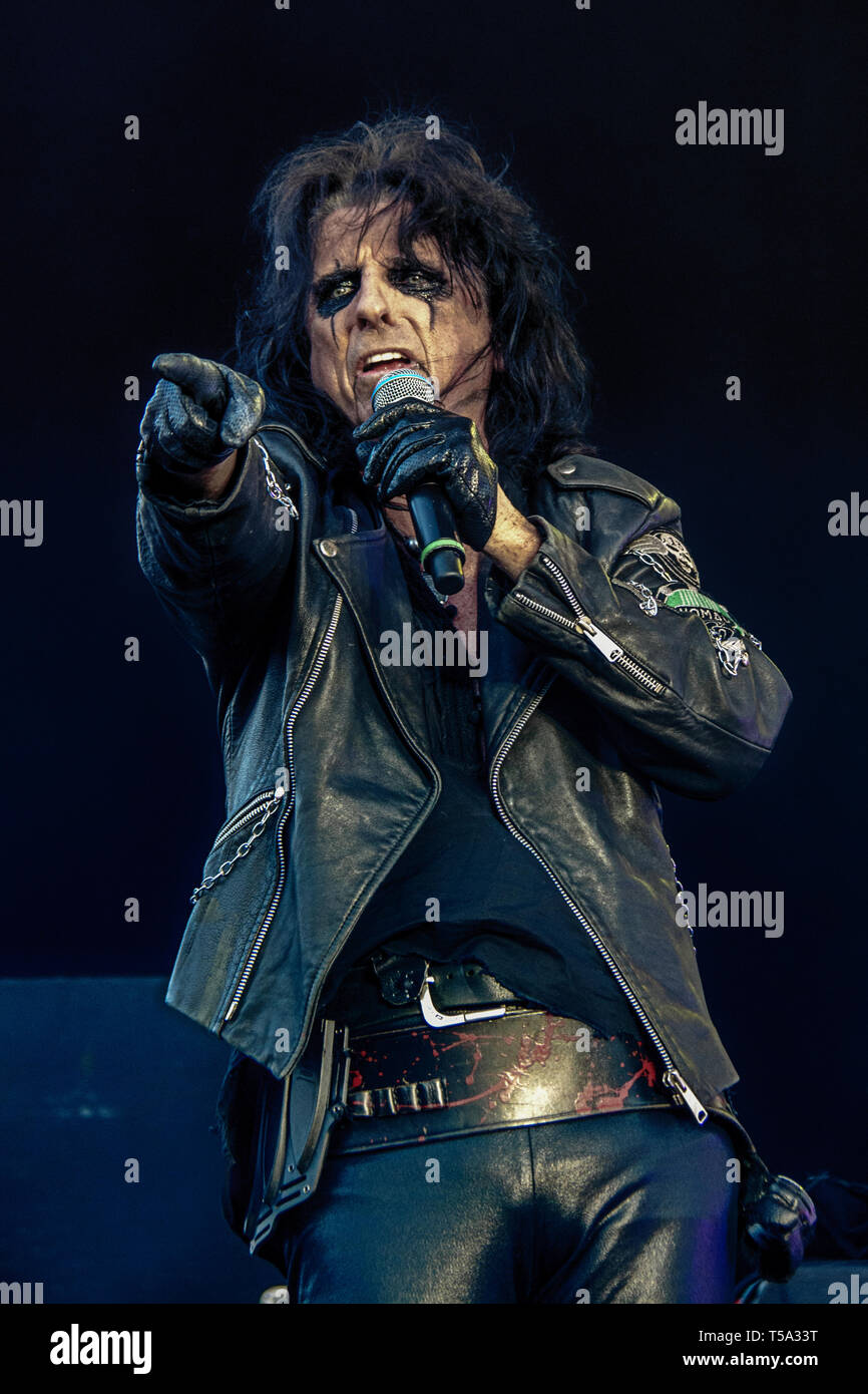 Alice Cooper avec son groupe jouant à Stockholm troisième de juillet 2015 au parc d'attractions Gröna Lund. Banque D'Images