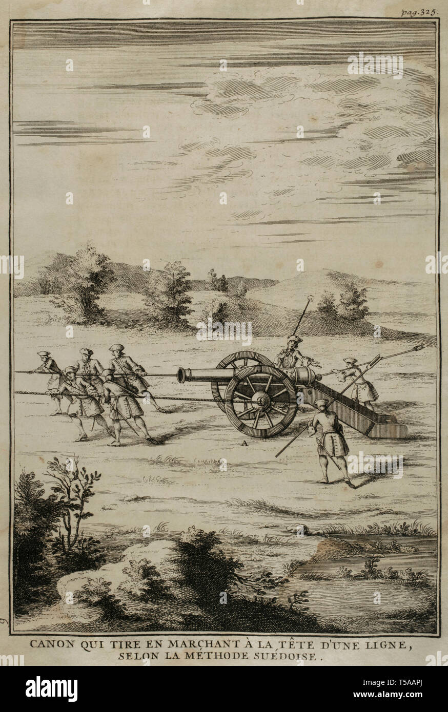 L'histoire par Polybe. Le volume II. Édition française traduit du grec par Dom Vincent Thuillier. Commentaires de la science militaire enrichi de notes historiques et critiques par M. De Folard. Paris, chez Pierre Gandouin, Julien-Michel Gandouin, Pierre-François Giffart et Nicolas-Pierre Armand, 1727. L'impression par Jean-Baptiste Lamesle Tome II. Les innovations militaires. Tir de canon alors qu'il va de l'avant à la tête d'une ligne, selon la méthode suédoise. 17e siècle. Banque D'Images