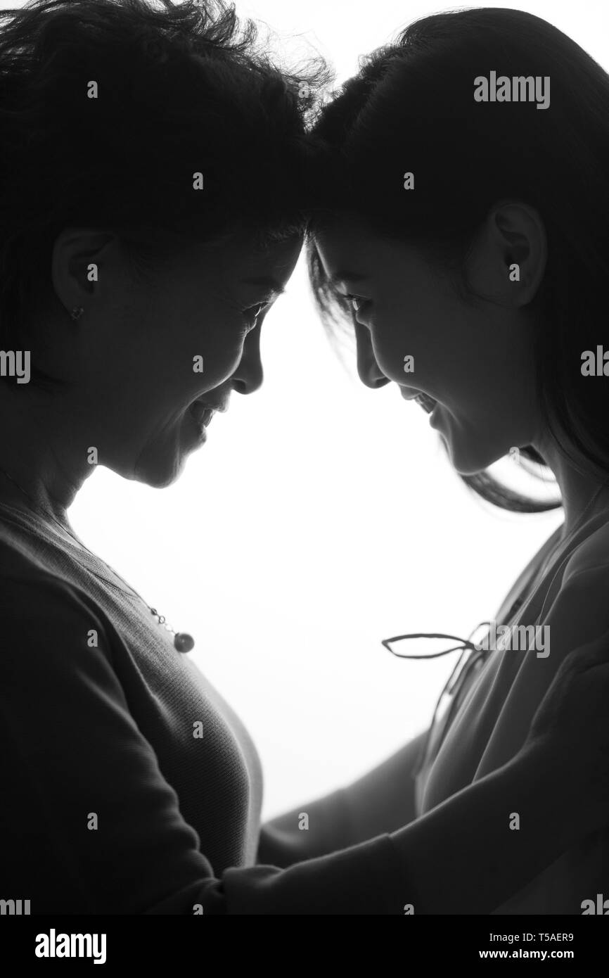 Happy mother and daughter Banque D'Images