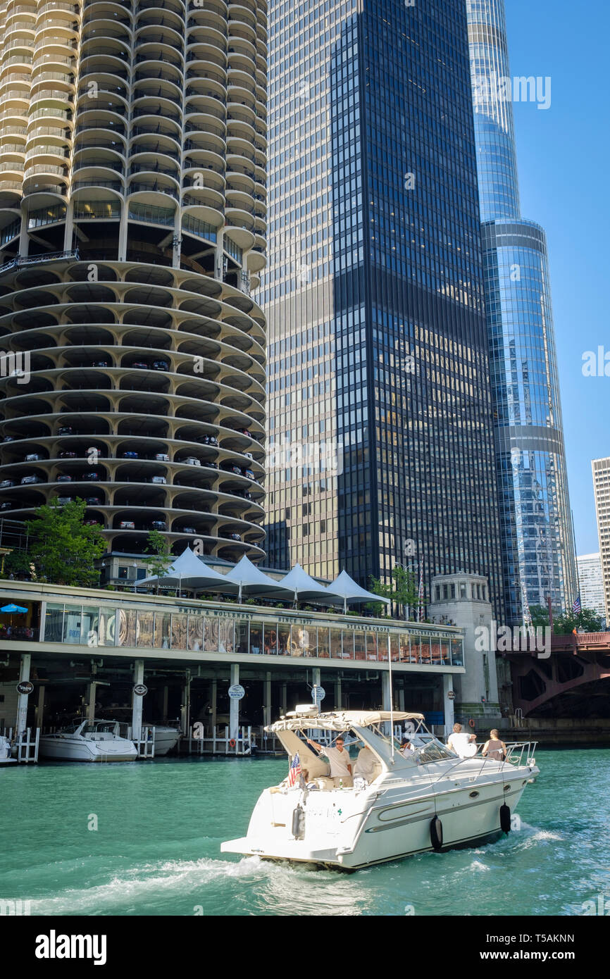 Marina City, circular parking garage. Chicago. Illinois, USA, Stock Photo,  Picture And Rights Managed Image. Pic. D65-310289