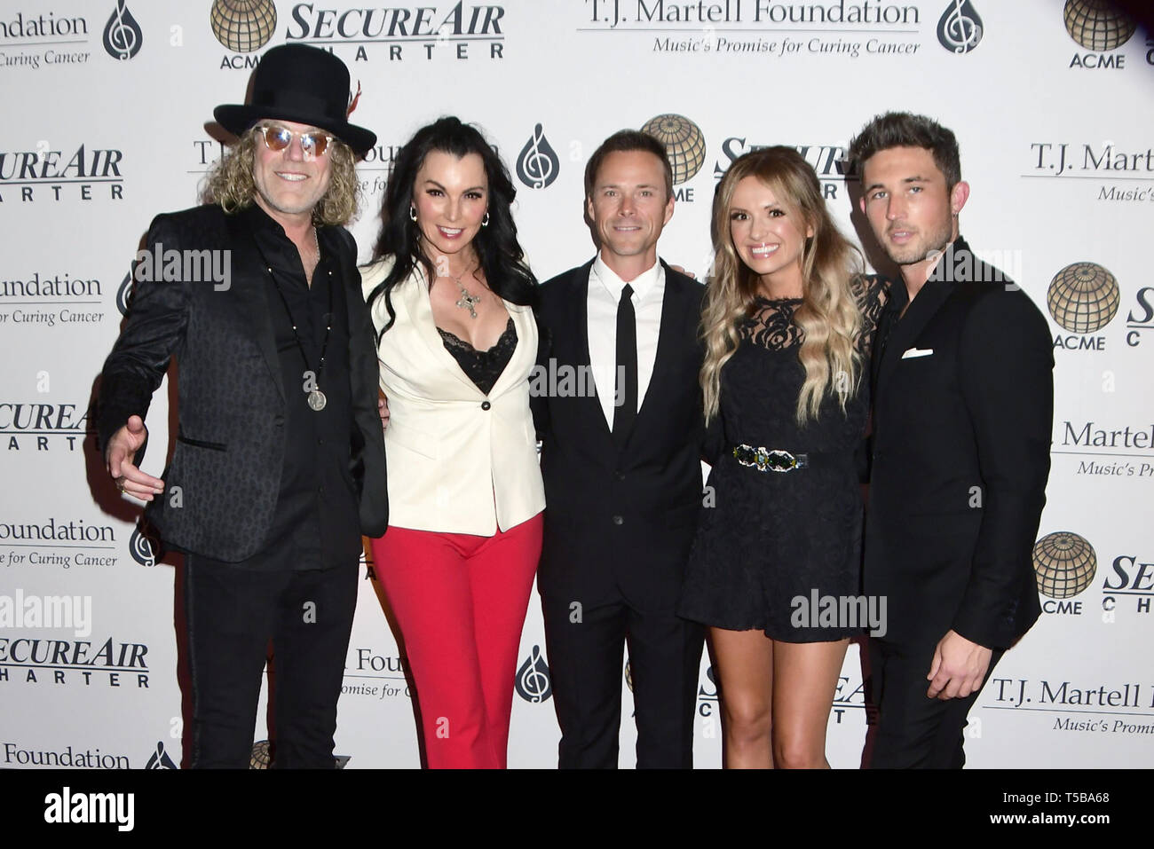 22 avril 2019 - Nashville, Tennessee, États-Unis - 22 avril 2019 - Nashville, Tennessee - Big Kenny, Christiev Carothers, Bryan White, Carly Pearce, Michael Ray. T.J. Martell Foundation Nashville meilleures caves 2019 tenue à l'hôtel Loews Vanderbilt Hotel. Crédit photo : Dara-Michelle Farr/AdMedia (crédit Image : © Dara-Michelle Farr/AdMedia via Zuma sur le fil) Banque D'Images