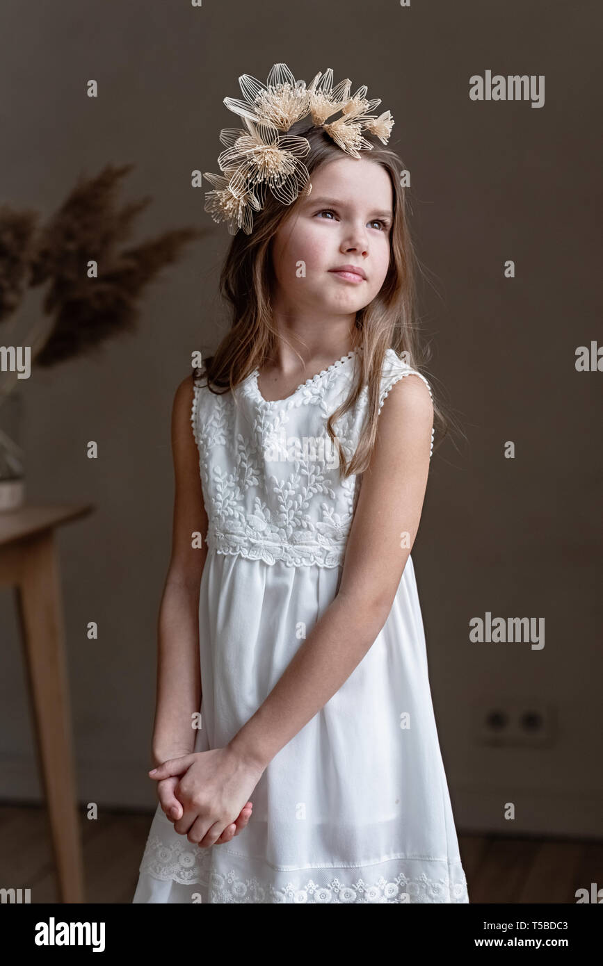 Belle Image De Petite Fille Banque D Image Et Photos Alamy