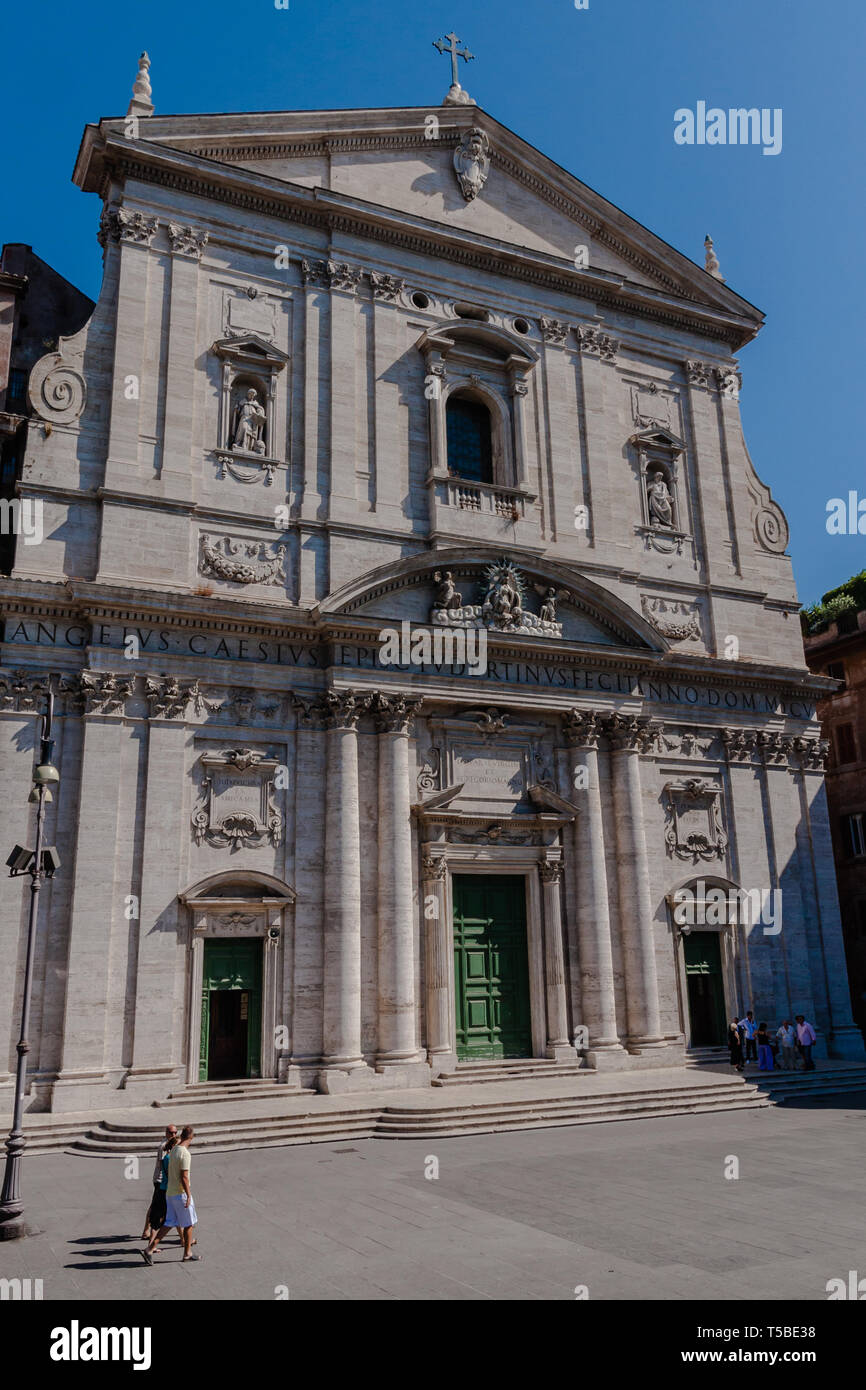 L'église du Gesù (Italien : Chiesa del Gesù) est l'église-mère de la Compagnie de Jésus (Jésuites), un ordre religieux catholique, Rome Banque D'Images