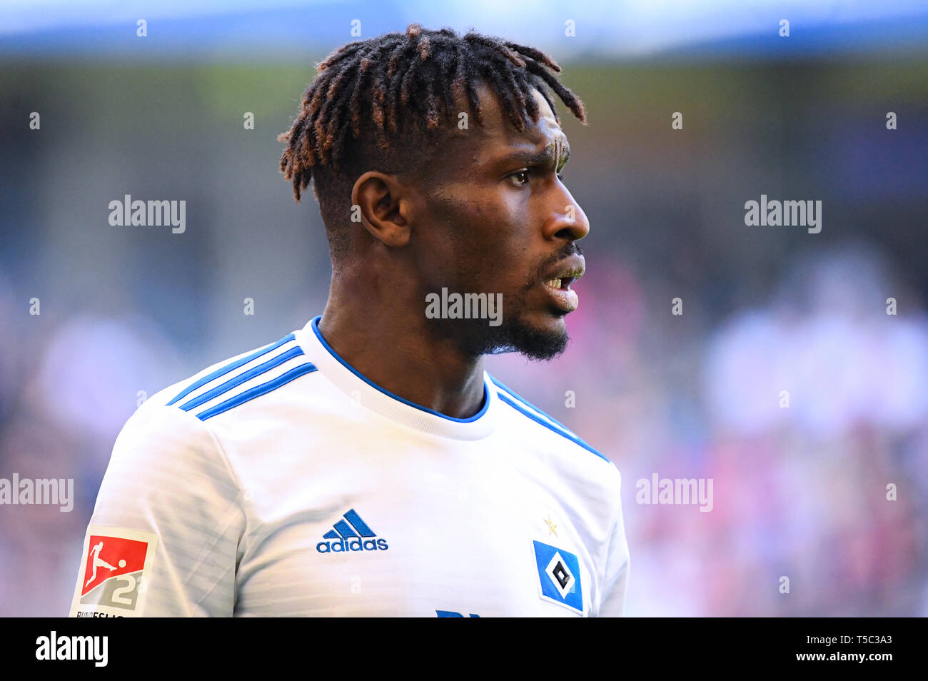 Hambourg, Allemagne - 20 avril : boulangerie Jatta de Hambourg déçu au cours du deuxième match de Bundesliga entre Sport Verein Hamburger et FC Erzgebirge Banque D'Images