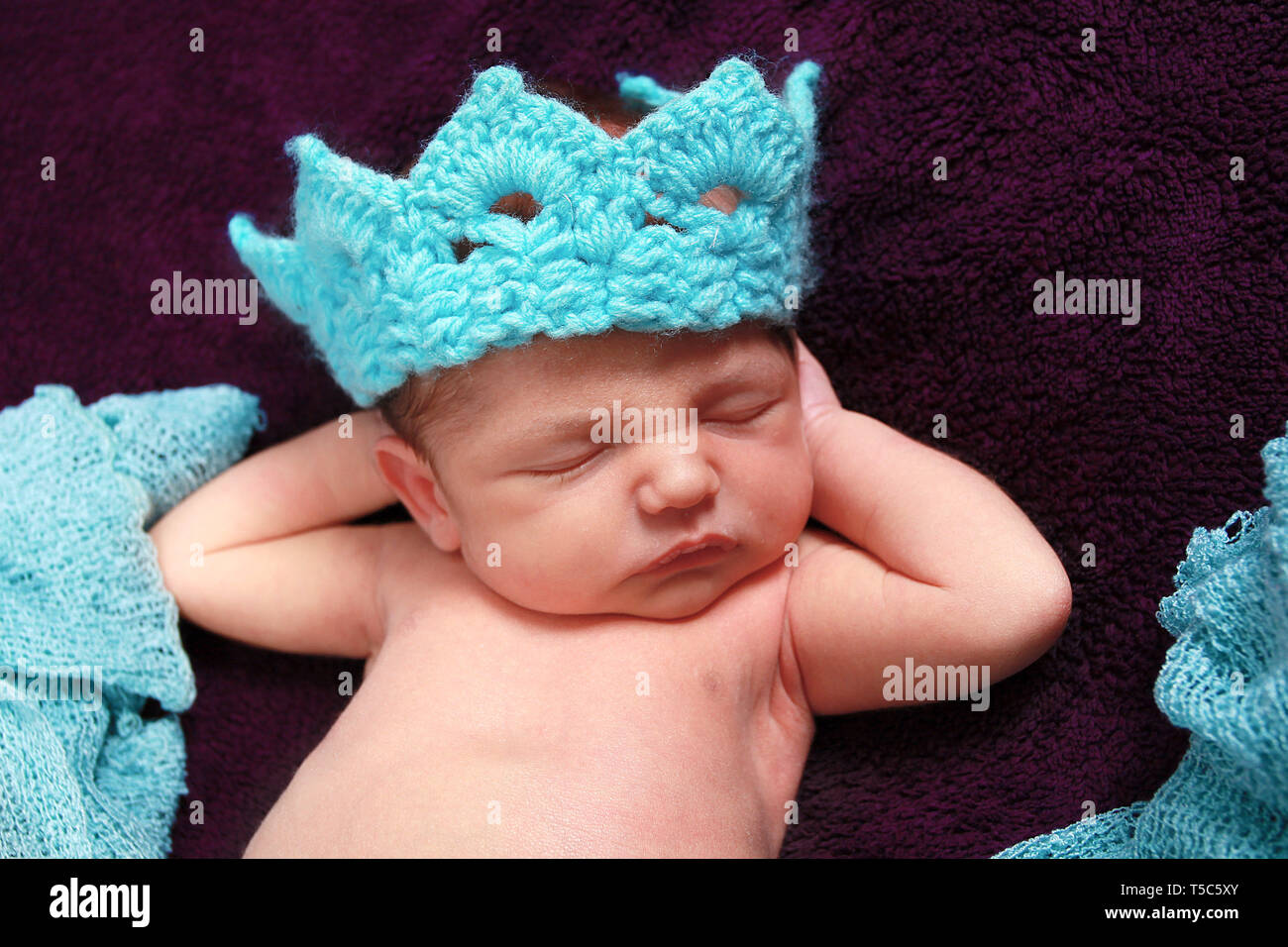 New Born Baby Boy sleeping Banque D'Images