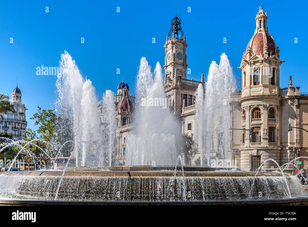 Hôtel de ville et la fontaine, Plaza del Ayuntamiento, Valencia, Comunidad Valenciana, Espagne Banque D'Images