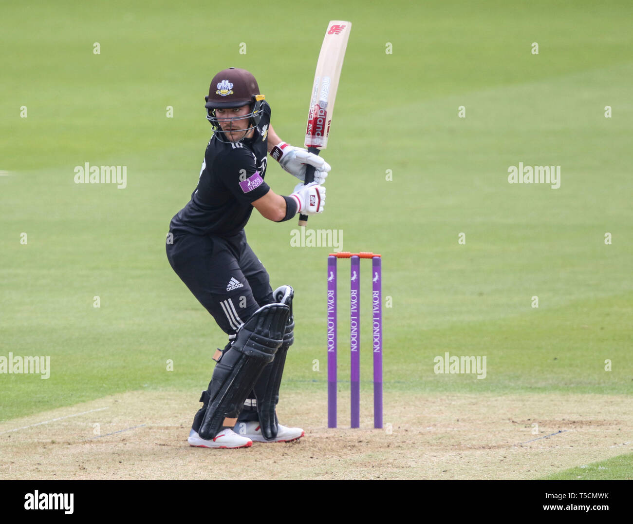 Londres, Royaume-Uni. 23 avril 2019 : Rory Burns au bâton de Surrey Surrey v au cours de l'Essex, Royal London One Day Cup match à la Kia Oval. Credit : Mitchell Gunn/ESPA-Images Banque D'Images