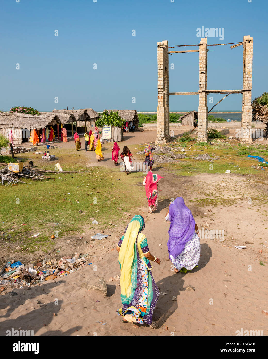 Vue verticale de la gare ruines à Dhanushkodi, Inde. Banque D'Images