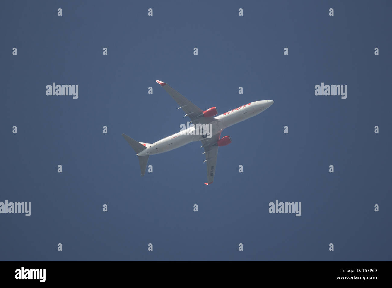 Chiang Mai, Thaïlande - 24 Avril 2019 : HS-LTR Boeing 737-900 de la compagnie aérienne Thai lion Air. Décoller de l'aéroport de Chiang Mai à Bangkok. Banque D'Images