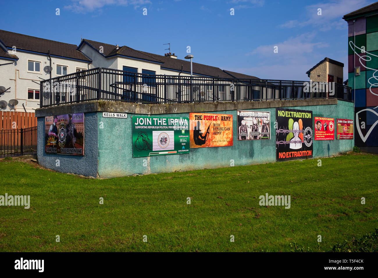 Affiches politiques dans la zone bogside de Londonderry/Derry en Irlande du Nord Banque D'Images