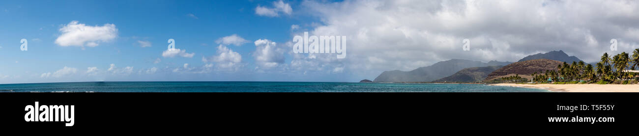 Vue panoramique sur la plage d'Oahu Hawaii Kalanianaʻole Banque D'Images