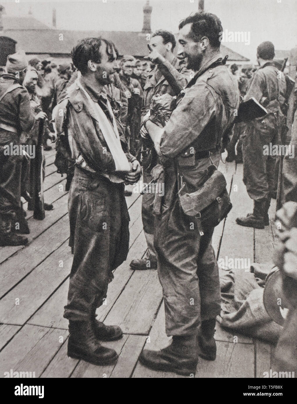 Raid de commando, Dieppe. L'opération dangereuse, mais combien fertile en enseignements pour l'avenir. Laisser les survivants de l'Angleterre. Raid sur Dieppe, était un assau Banque D'Images