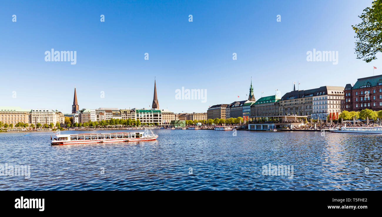 Allemagne, Hambourg, paysage urbain avec Jungfernstieg et Binnenalster Banque D'Images